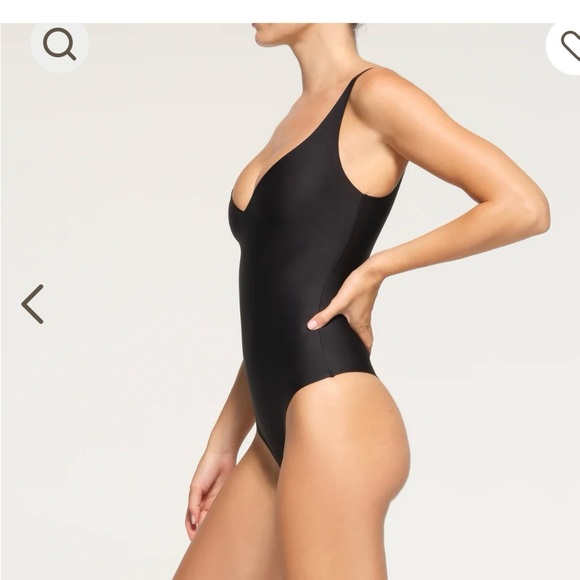 Skims shareware bodysuit thong - Picture 3 of 7